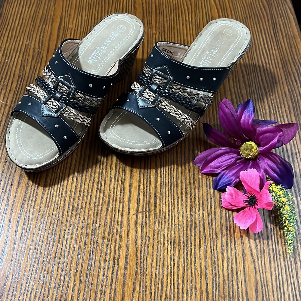 Spring Step comfy black and brown sandals. Size 37. Gently used.